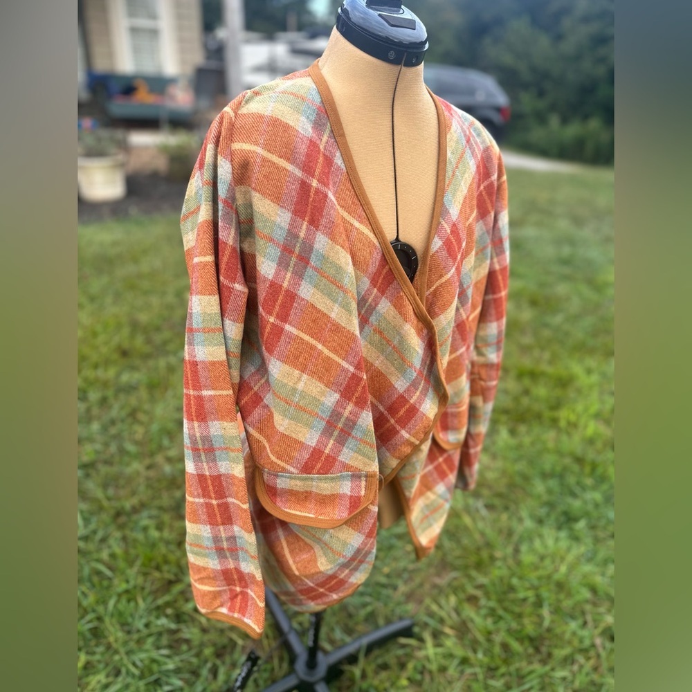 Lost Petal Linens wool blend one size sweater. Wool wrap. Fall colors NWT - Picture 3 of 7